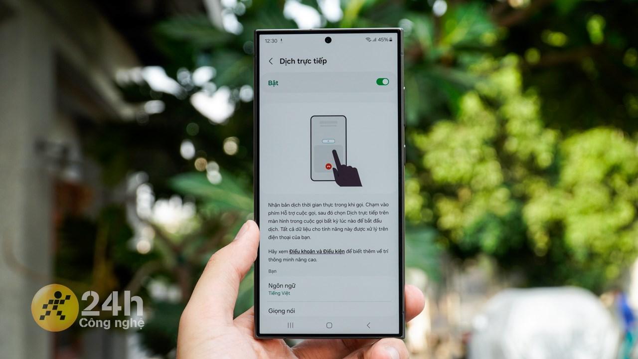 Galaxy AI trên Galaxy S24 Ultra có khả năng dịch trực tiếp khi mình gọi điện với người nước ngoài.