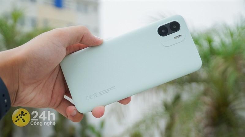 Redmi A1 được thiết kế theo phong cách giả da độc đáo.