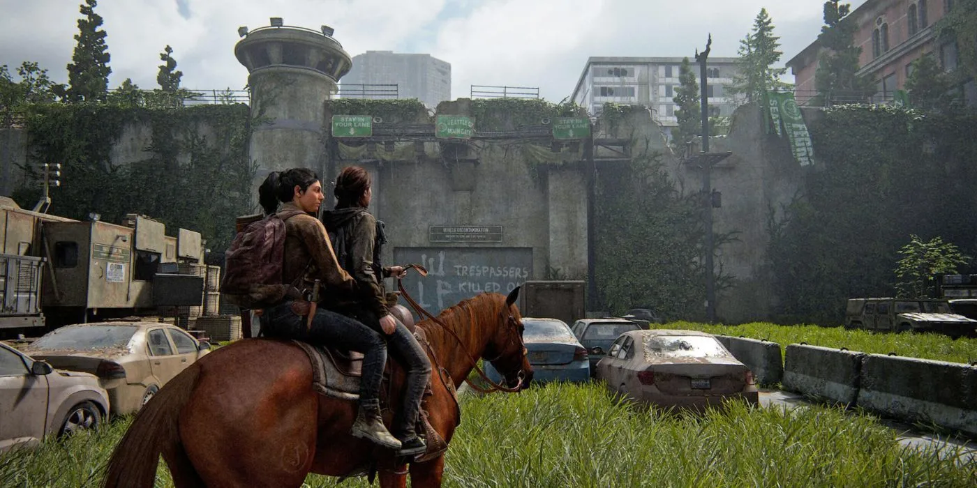 Abby cưỡi ngựa đi qua khung cảnh tan hoang của Seattle trong The Last of Us Part II
