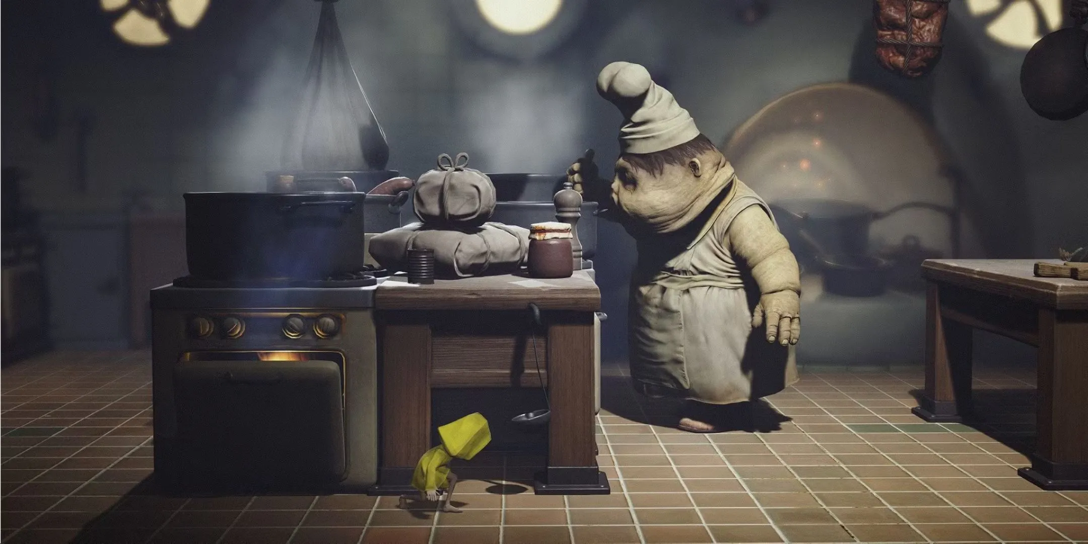 Cô bé Six trong Little Nightmares đang trốn một tên đầu bếp khổng lồ.