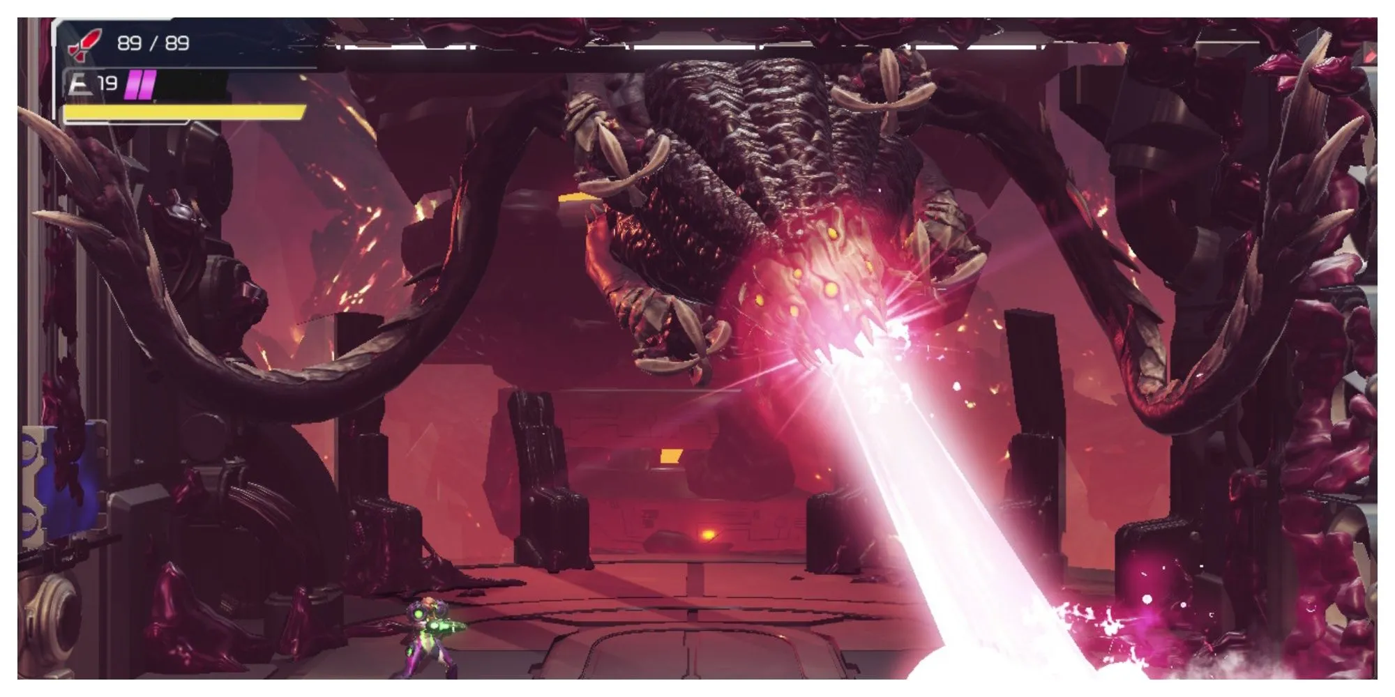 Experiment No. Z-57, một sinh vật ngoài hành tinh to lớn, đang phun năng lượng trong Metroid Dread