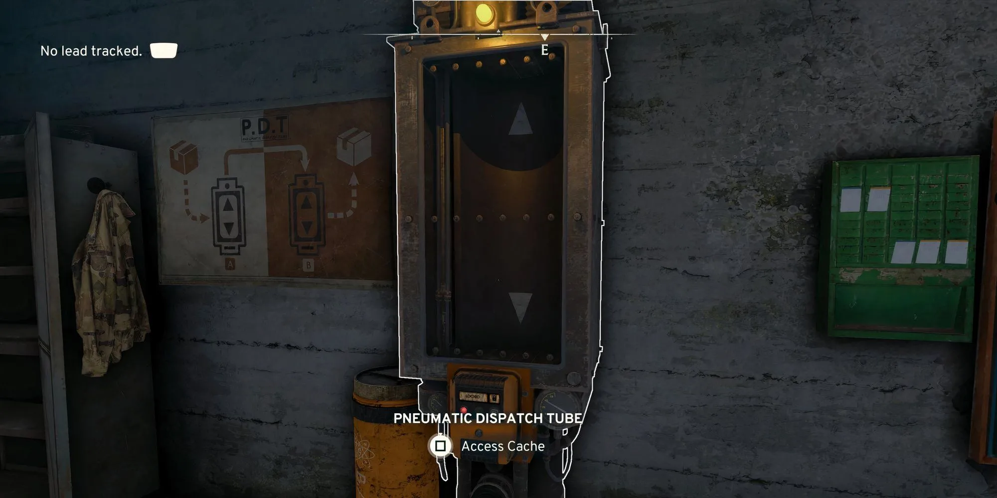 Người chơi Atomfall sử dụng Pneumatic Dispatch Tube để lưu trữ vật phẩm.