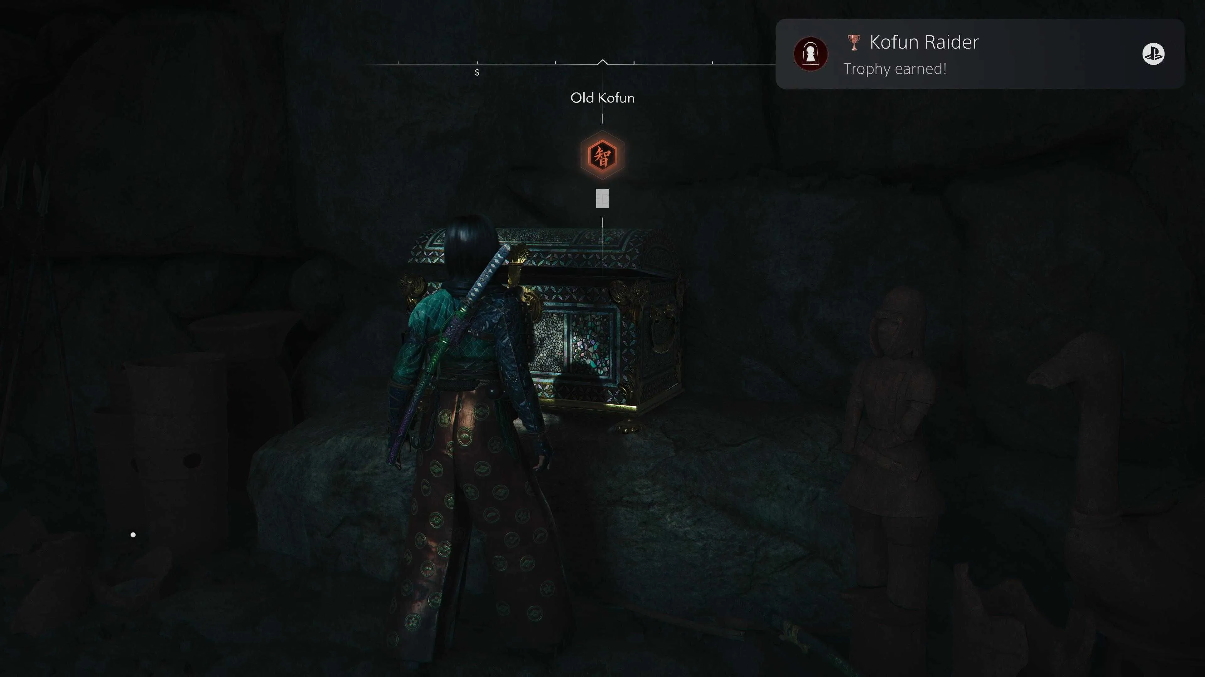 Nhân vật khám phá một lăng mộ Kofun tối tăm và bí ẩn trong Assassin's Creed Shadows