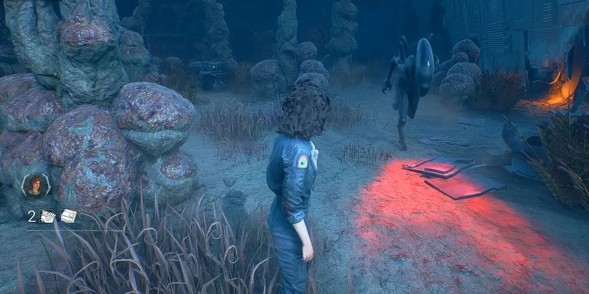 Nhân vật Killer trong Dead By Daylight đang truy đuổi một người sống sót