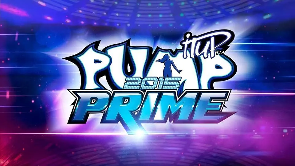 Hình ảnh một game thủ đang trải nghiệm game Pump It Up trên máy arcade, gợi nhớ những phiên bản kinh điển.