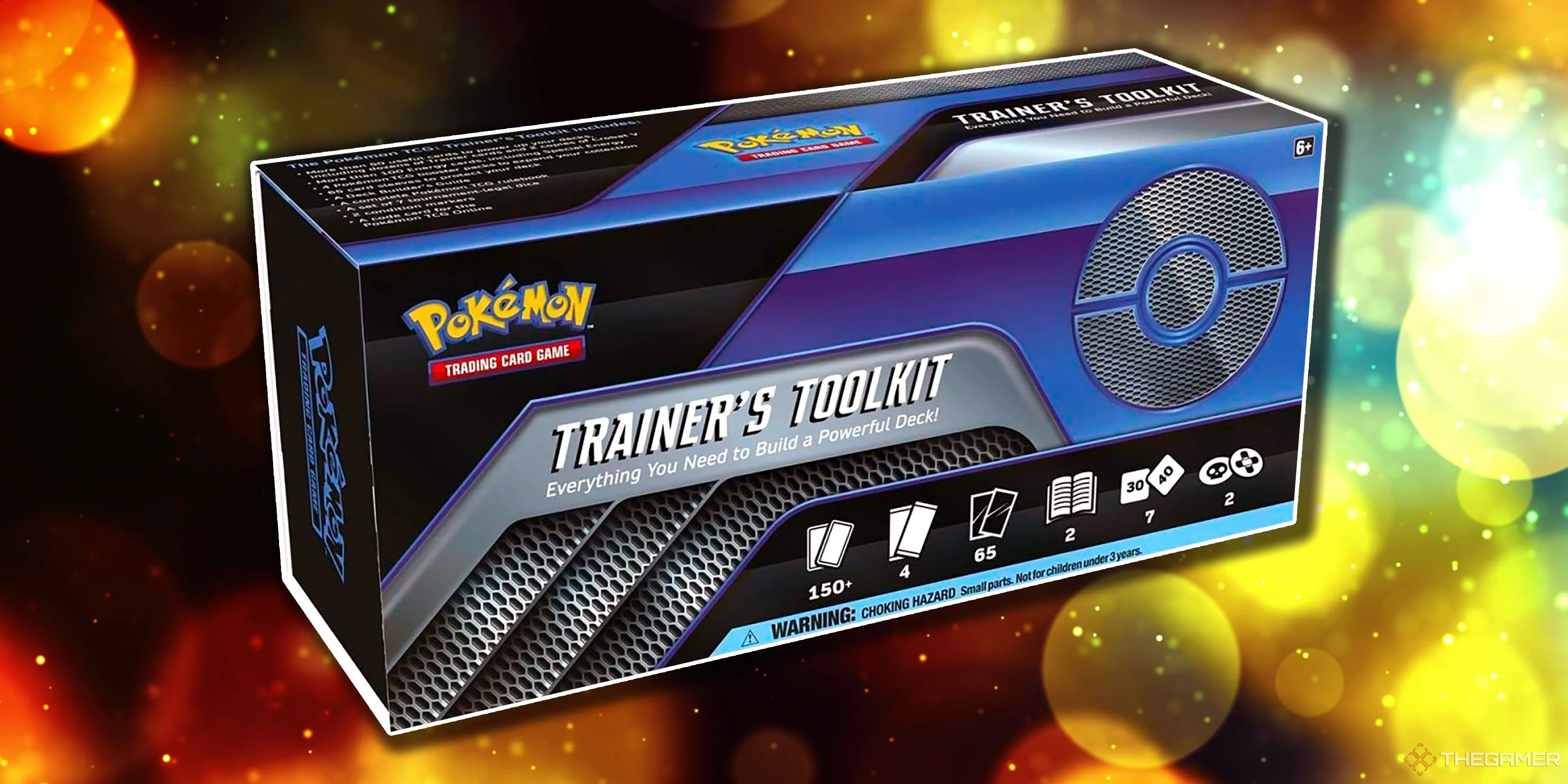 Hộp Pokémon TCG Trainer's Toolkit 2021 với tông màu xanh nhạt và hình ảnh logo Sword &amp; Shield.