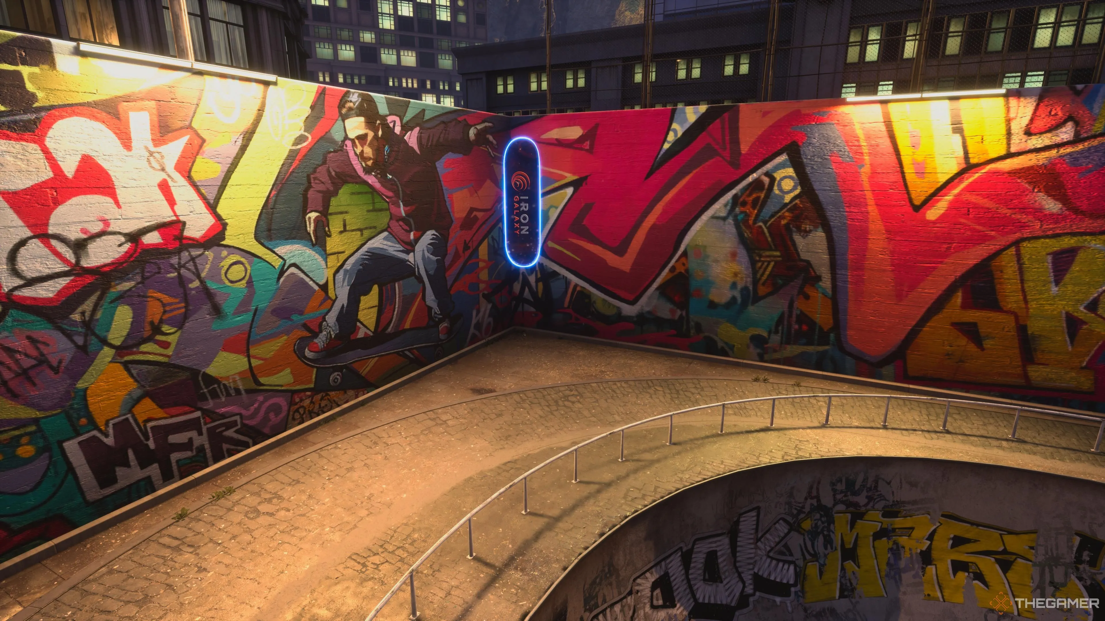 Người chơi thực hiện động tác trượt ván trên đường phố Rio trong Tony Hawk's Pro Skater 3+4, cảnh quan đô thị phía sau