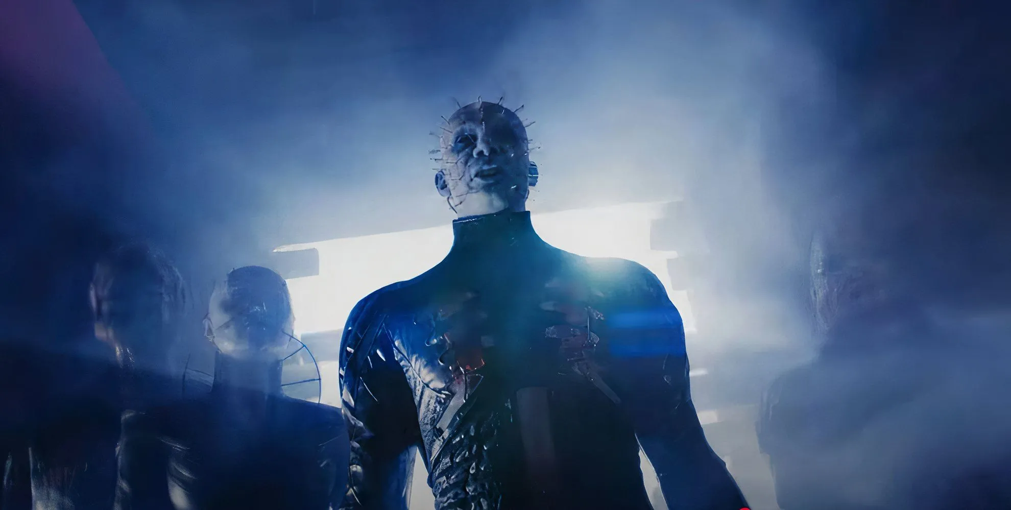 Tạo hình Pinhead trong game kinh dị Hellraiser: Revival, cho thấy không khí u ám và đầy thử thách của địa ngục.
