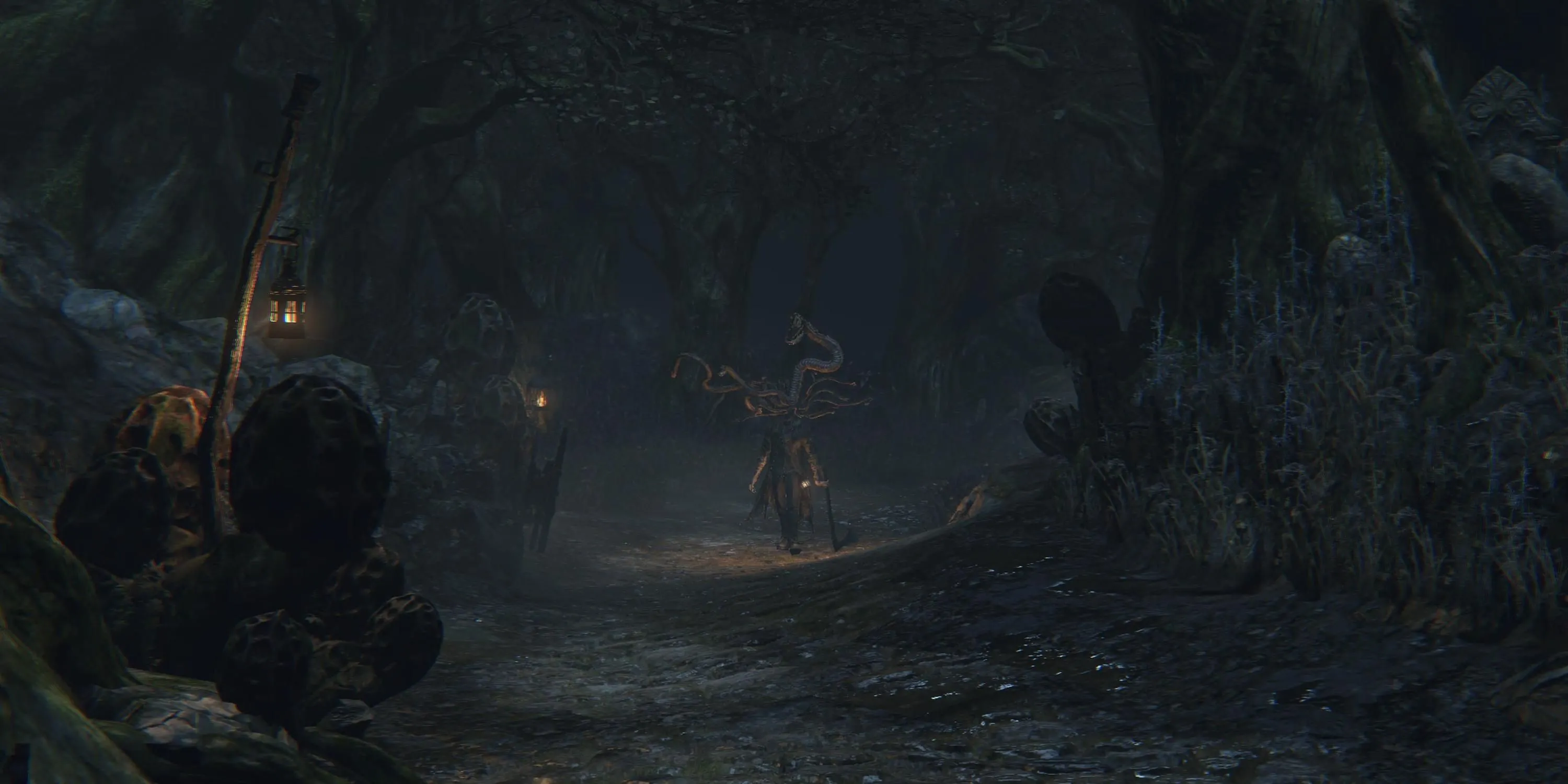 Thợ săn đối mặt với quái vật trong Forbidden Woods, tái hiện không khí kinh dị Gothic của Bloodborne